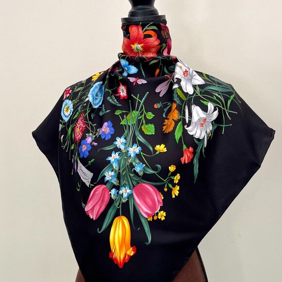 New Gucci Scarf Iconic Floral Silk Wrap with Gucci Gift Box - Picture 15 of 15